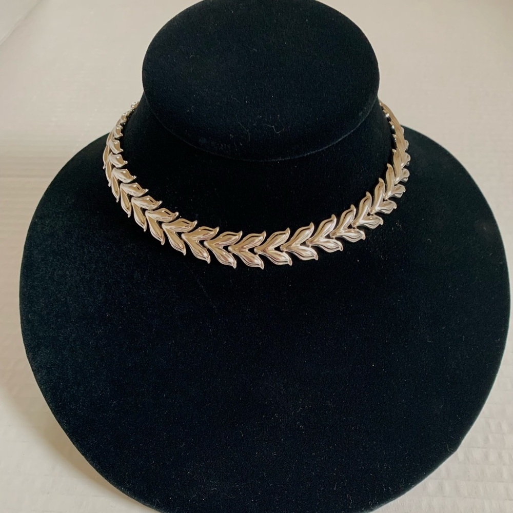 Vintage Trifari Necklace Silver Tone Chevron Leaf Design, Choker Style